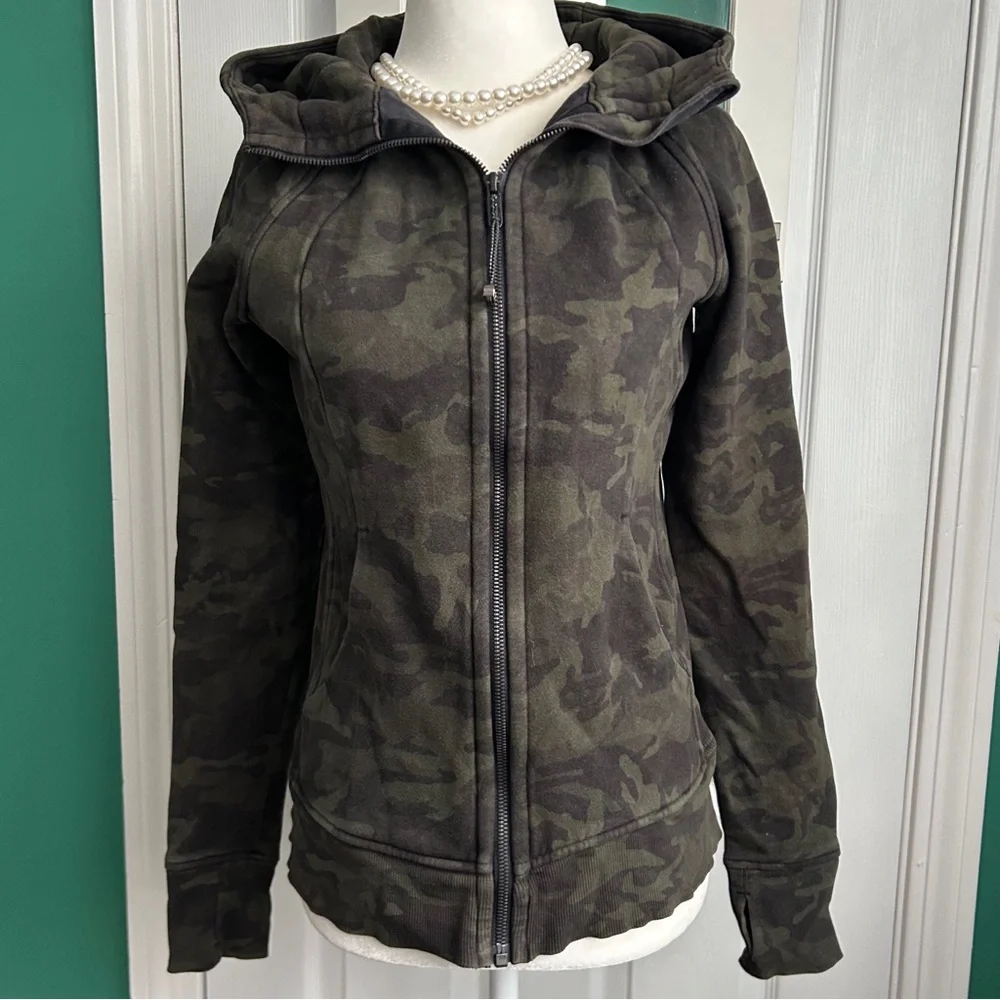 Lululemon Scuba Hoodie Camouflage Jacketin Dark Olive&Black Size 6